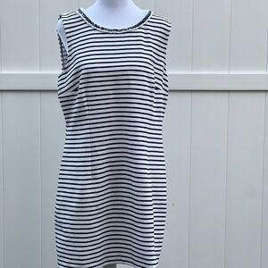 Wome's Talbots Black & White Sleeves less Dress Size 10